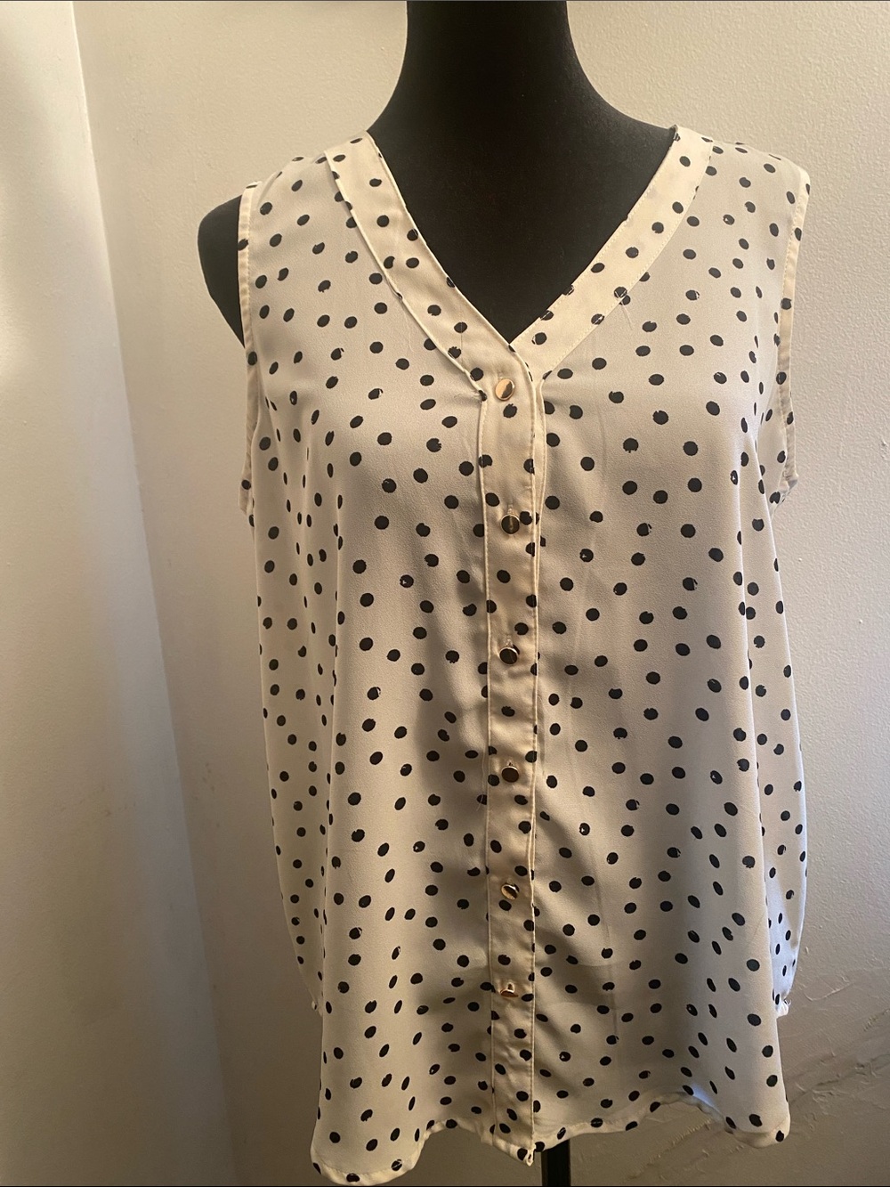 Maurices Cream and Black Polka Dot V-Neck Button Front Blouse